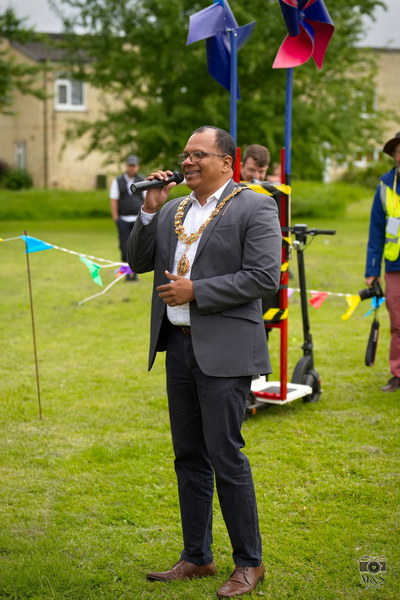 Capturing the Arbury Carnival 4